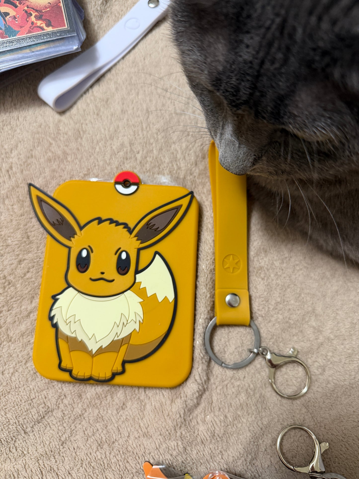 Eevee Keychain ( only Keychain, No Card)